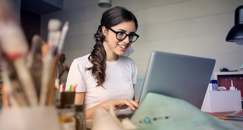 How to Choose the Right Reading Glasses for Eye Strain Relief