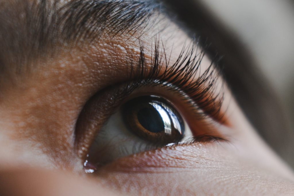 Supplements for Eyelash Growth Naturally